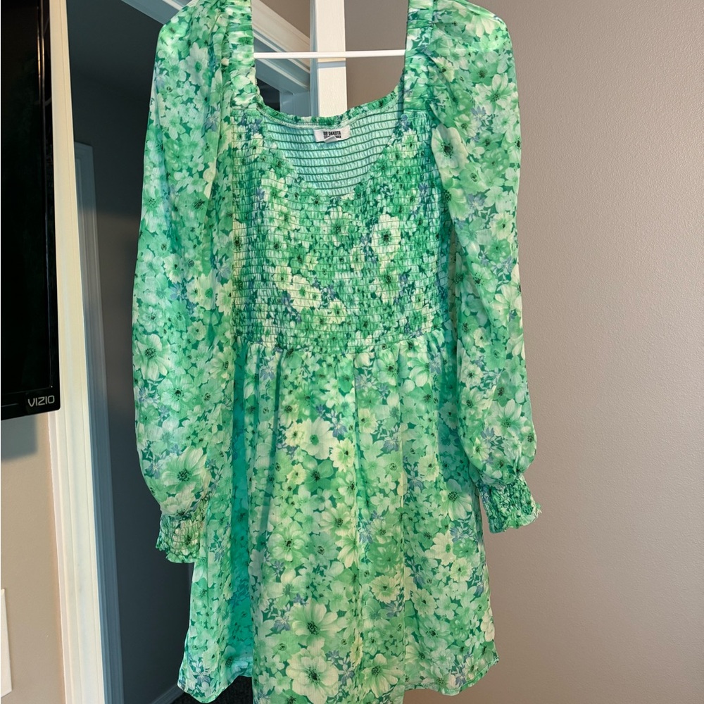 BB Dakota Green Floral Smocked Casual Dress